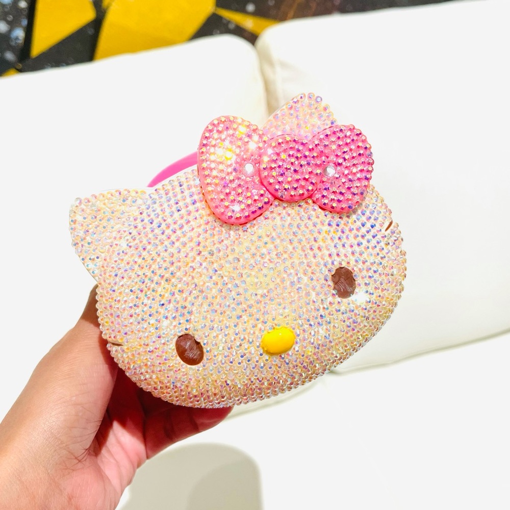 Hellokitty Rhinestone Organizer - image 1